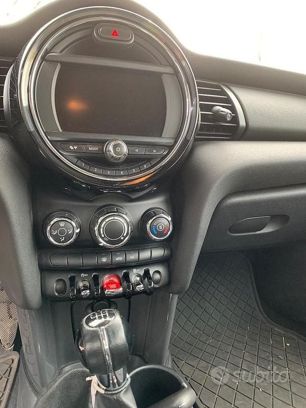 Usata Mini ONE 102 CV (75 kW) 2015 Bianco Utilitaria