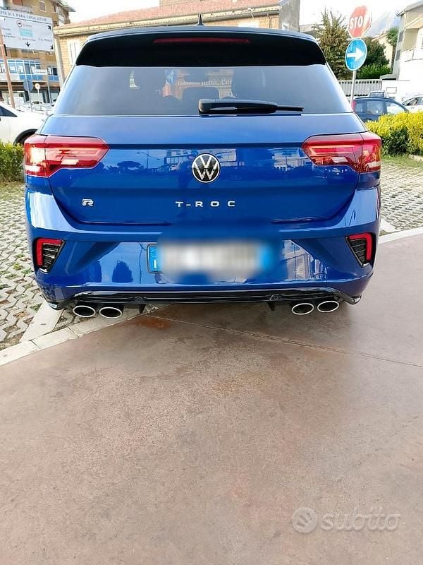 Usata VW T-Roc 300 CV (220 kW) 2020 Blu SUV