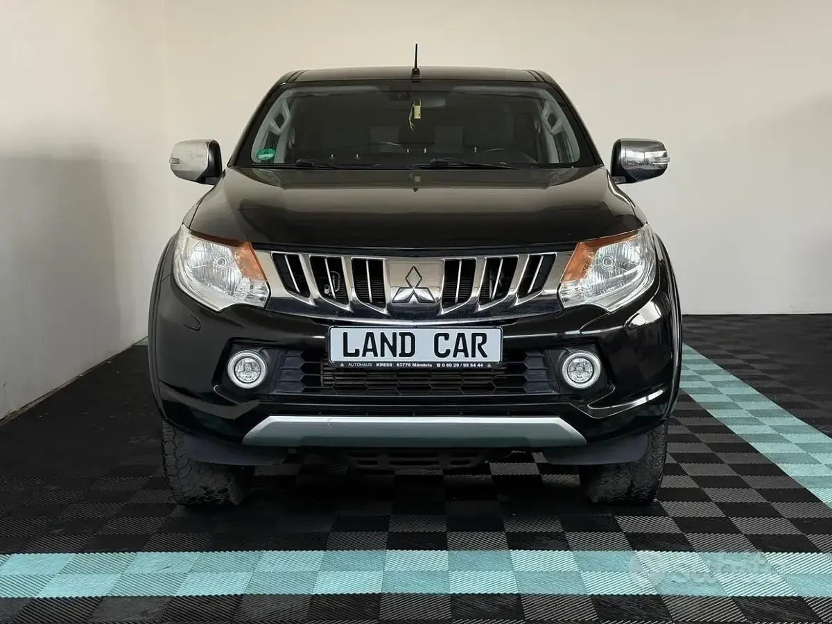 Usata Mitsubishi L200 Intense 181 CV (133 kW) 2016 Nero Pick-up