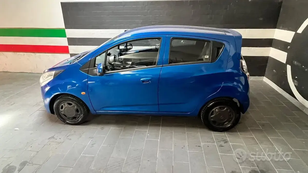 Usata Chevrolet Spark LS 68 CV (50 kW) 2011 Bluazzurro Utilitaria