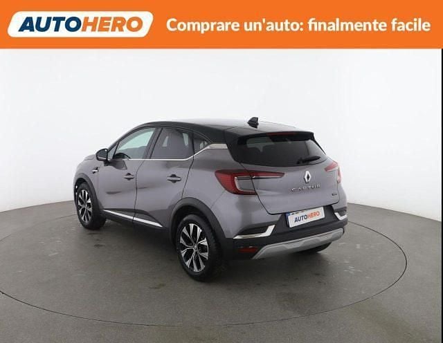 Usata Renault Captur Techno 145 CV (106 kW) 2024 Grigio SUV