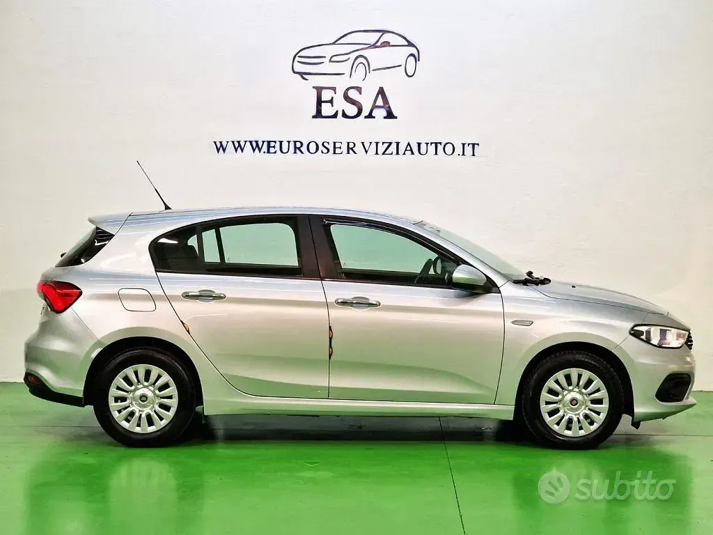 Usata Fiat Tipo Easy 95 CV (69 kW) 2017 Argento Station wagon