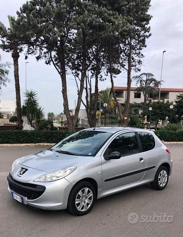 Usata Peugeot 206 60 CV (44 kW) 2009 Grigio Berlina