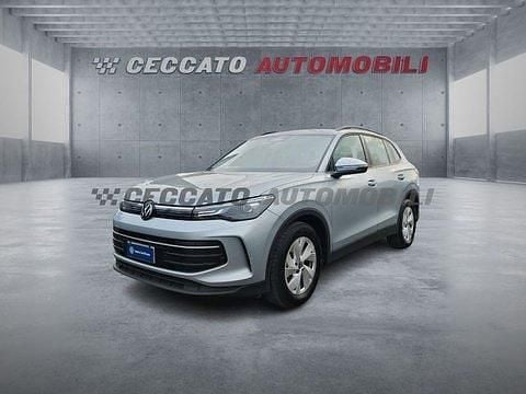 Argento Usata 2025 VW Tiguan Life SUV | 32.900 € (Ottimo prezzo) - Immagine 1/4