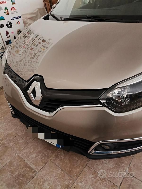 Usata Renault Captur 90 CV (66 kW) 2016 SUV