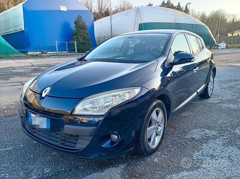 Usata Renault Mégane Dynamique 110 CV (80 kW) 2009 Blu Berlina