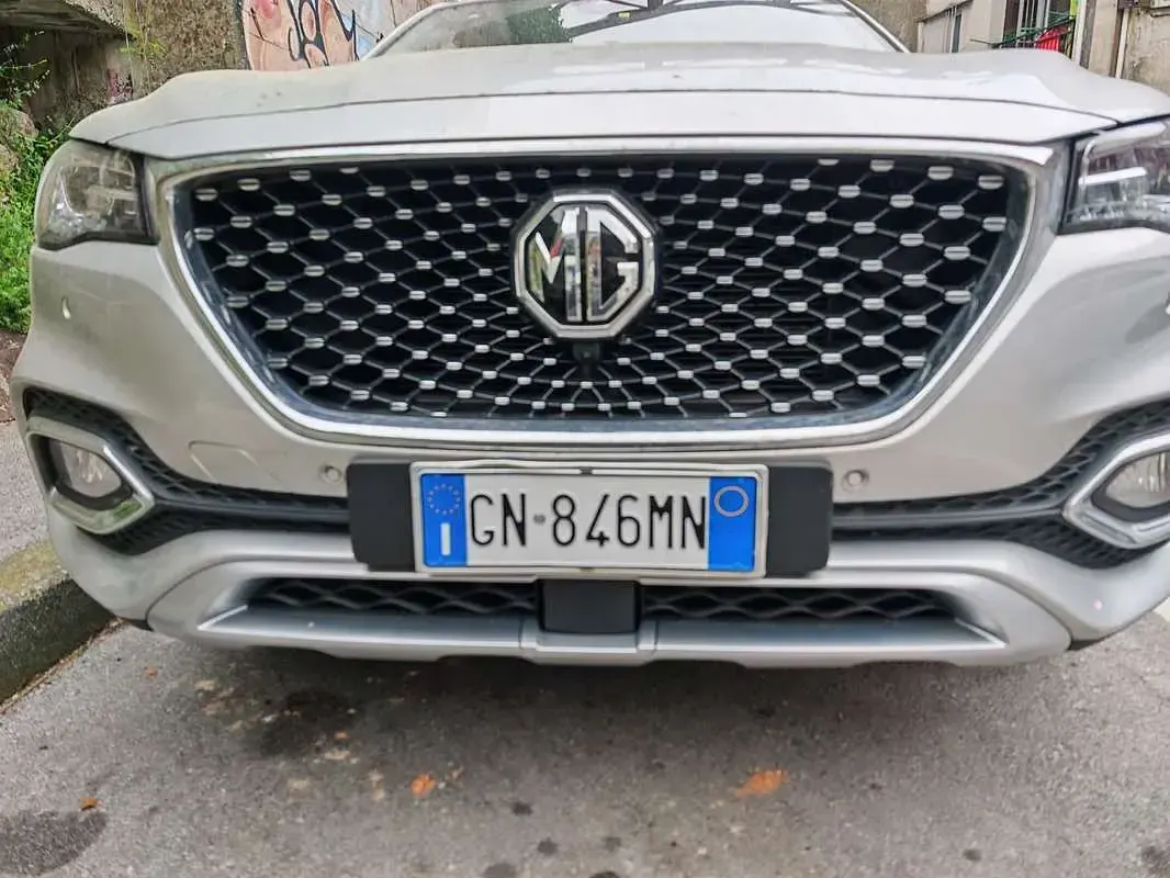 Usata MG HS Luxury 162 CV (119 kW) 2023 SUV