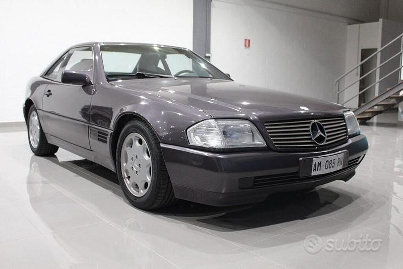Usata Mercedes SL300 231 CV (169 kW) 1992 Viola Cabrio
