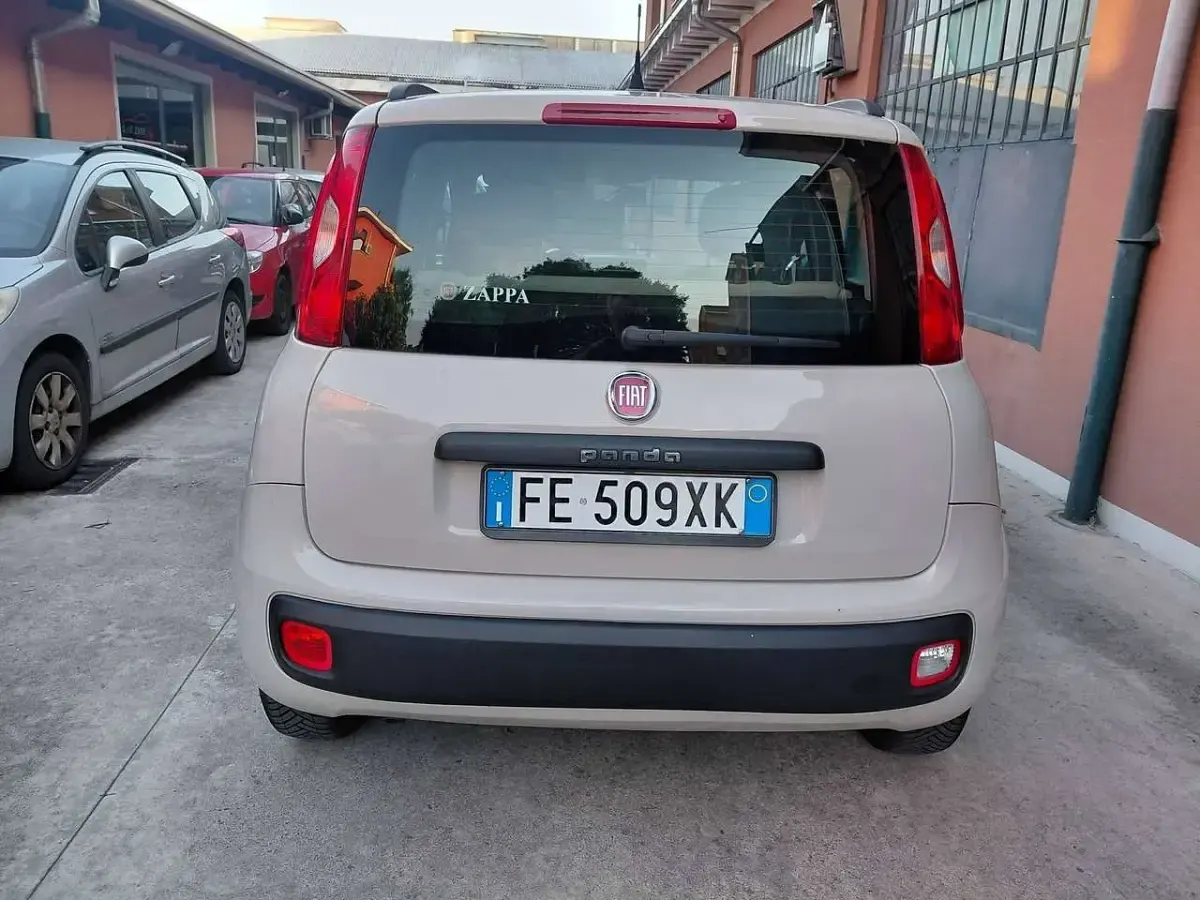 Usata Fiat Panda Easy 69 CV (50 kW) 2016 Beige Utilitaria