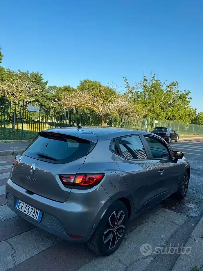 Usata Renault Clio IV 73 CV (53 kW) 2014 Grigio Berlina