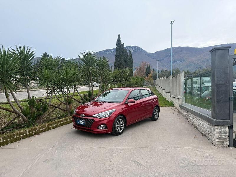 Usata 2019 Hyundai i20 Tre volumi | 10.990 € (Buon prezzo) - Immagine 1/4