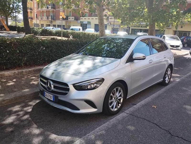 Usata Mercedes B200 Executive 150 CV (110 kW) 2020 Argento Monovolume