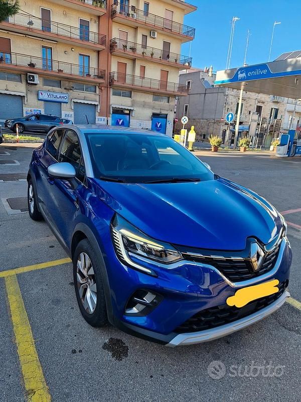 Usata Renault Captur 101 CV (74 kW) 2021 Blu SUV