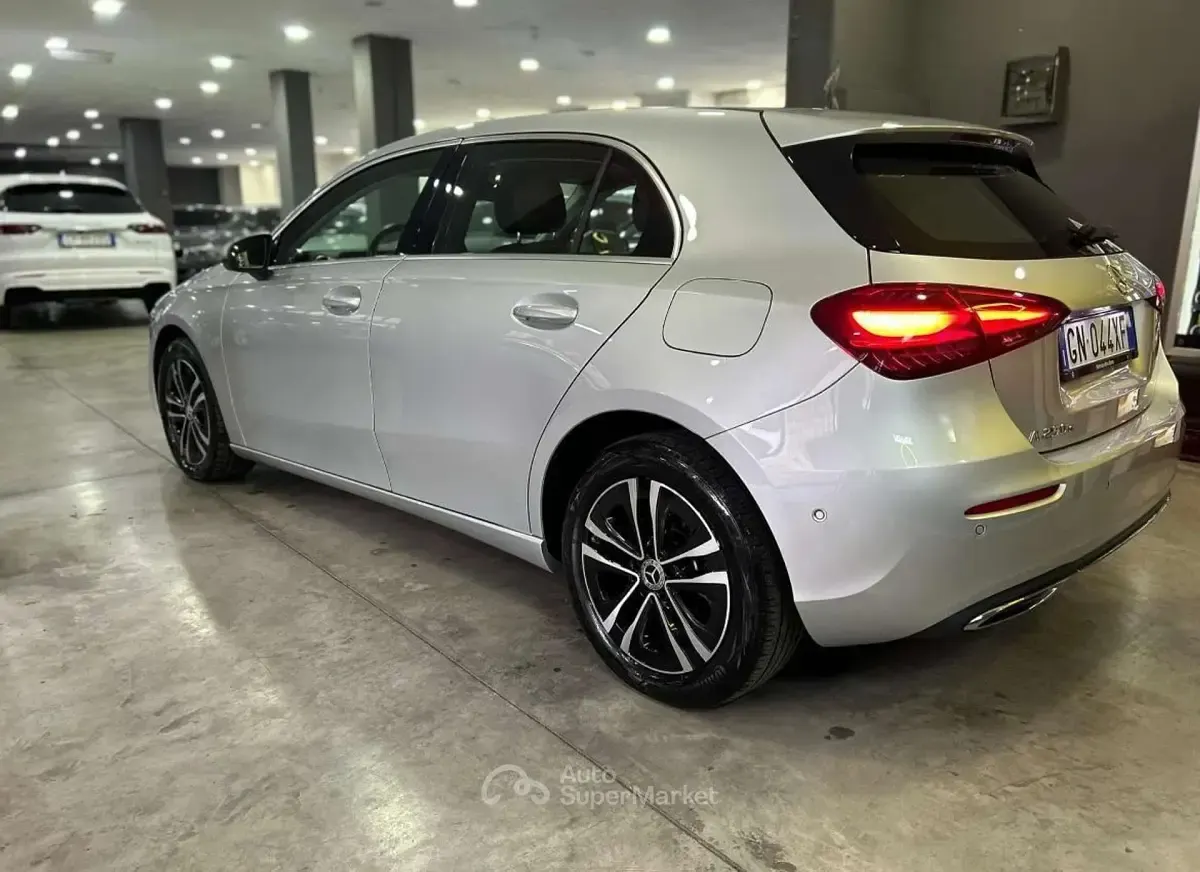 Usata Mercedes A250 218 CV (160 kW) 2023 Berlina