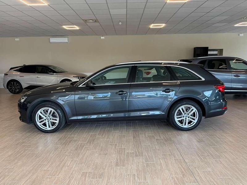 Usata Audi A4 Ambiente 150 CV (110 kW) 2019 Grigio Station wagon