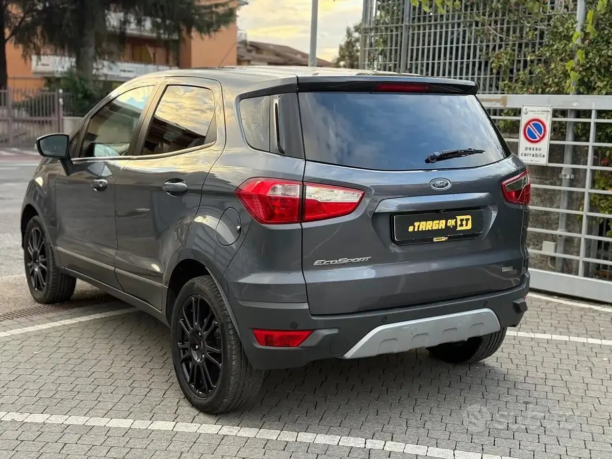 Usado Ford Ecosport Titanium S 140 HP (102 kW) 2017 Cinzento SUV