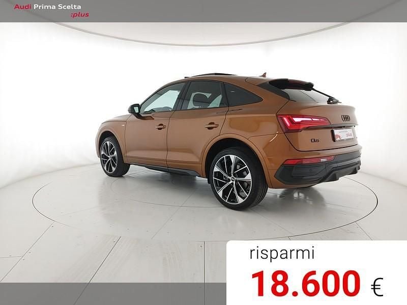 Nuova Audi Q5 Sportback Ambiente 204 CV (150 kW) 2026 Verniciature personalizzate au SUV