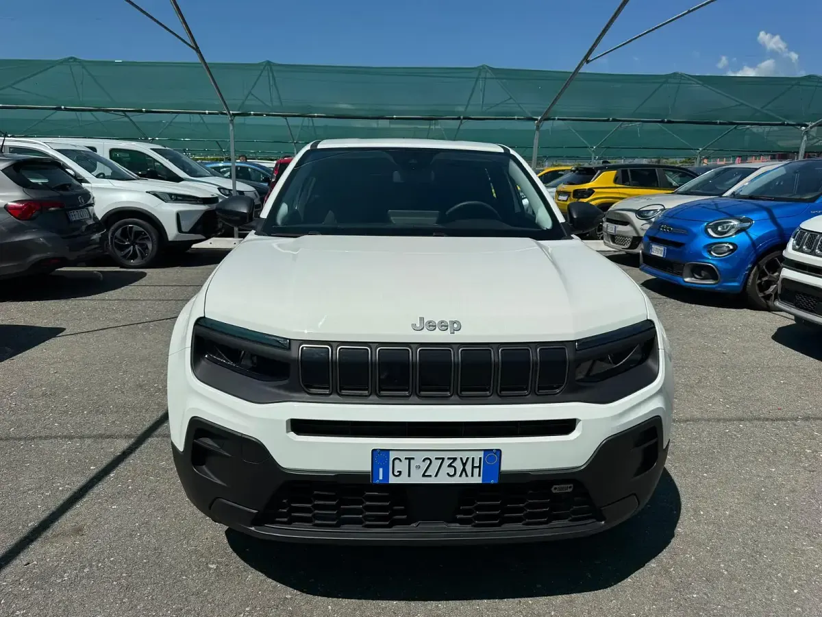 Usata Jeep Avenger Longitude 101 CV (74 kW) 2023 Bianco SUV