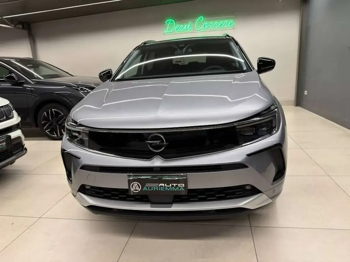 Usata Opel Grandland X Ultimate 131 CV (96 kW) 2024 Grigio SUV