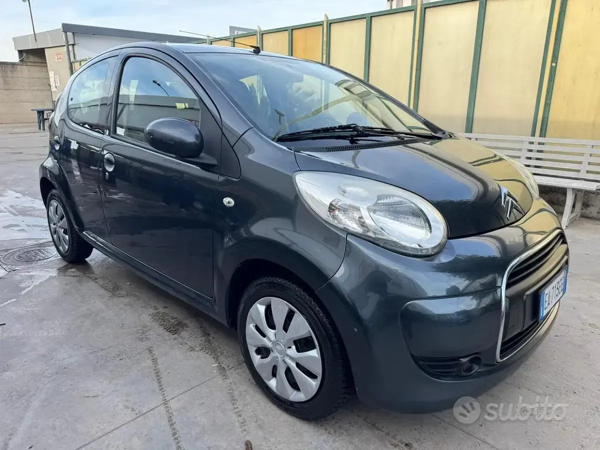 Usata Citroën C1 68 CV (50 kW) 2010 Grigio Utilitaria