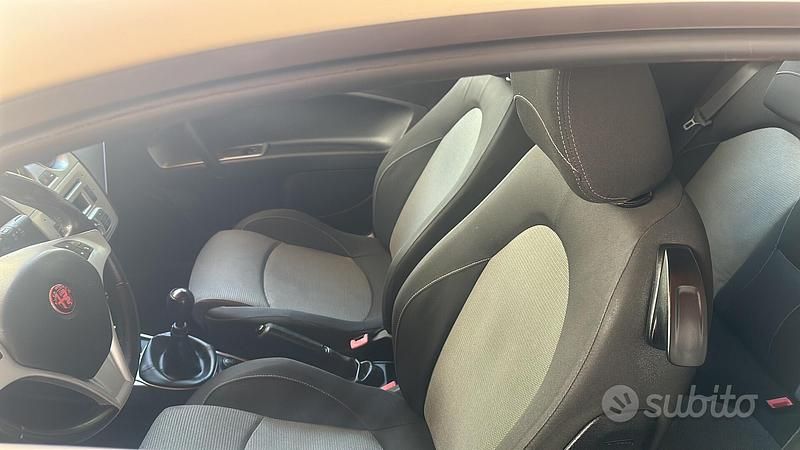 Usata Alfa Romeo MiTo 69 CV (50 kW) 2013 Bianco Utilitaria