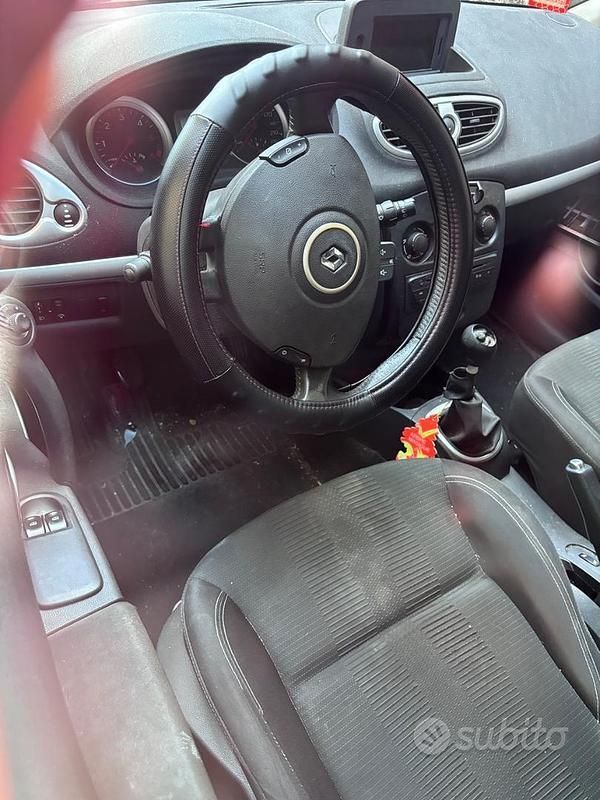 Usata Renault Clio II 2009 Blu Berlina
