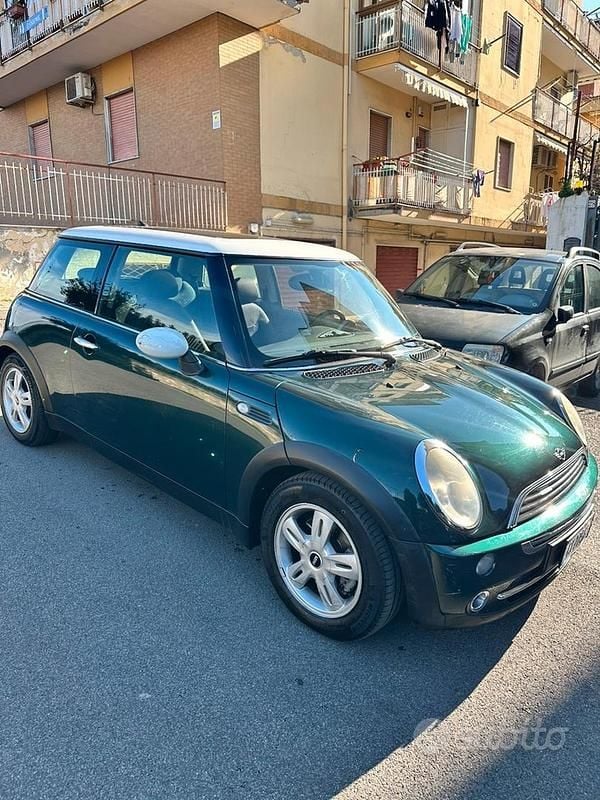 Usata Mini ONE 2005 Verde Utilitaria