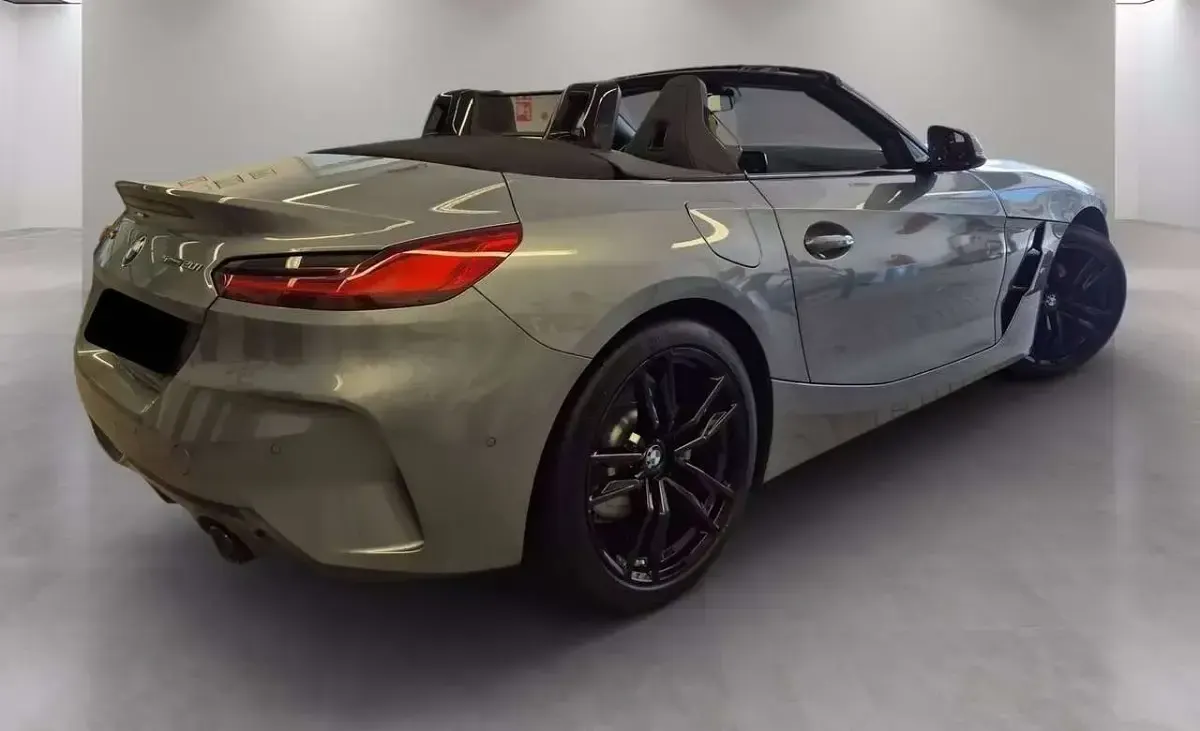 Usata BMW Z4 M Sport 197 CV (144 kW) 2023 Skyscraper grau Cabrio