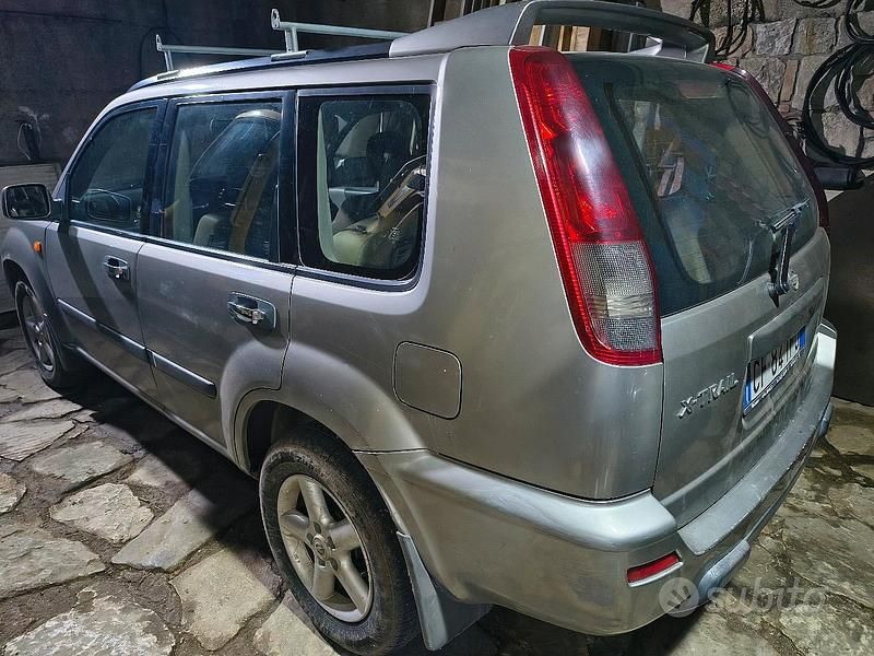 Usata Nissan X-Trail 2003 Grigio SUV