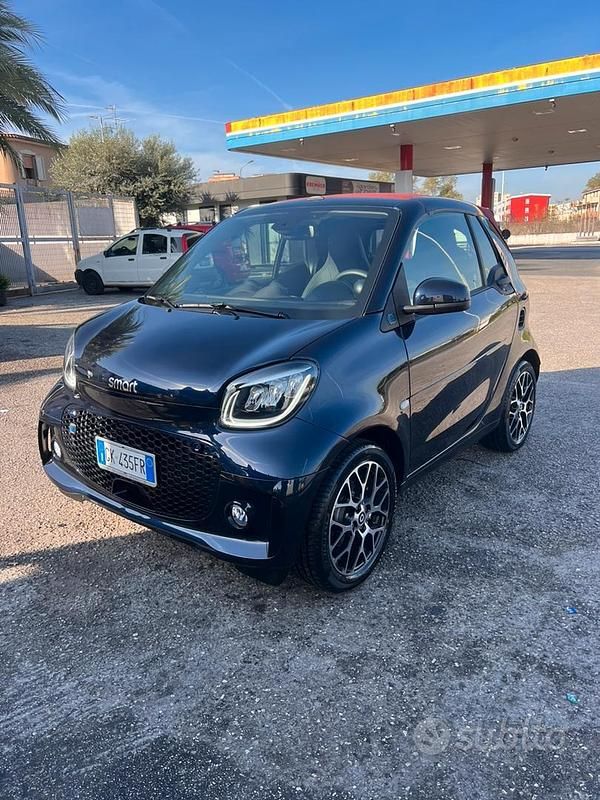 Blu Usata 2022 Smart ForTwo Electric Drive Cabrio | 16.800 € (Cara) - Immagine 1/4
