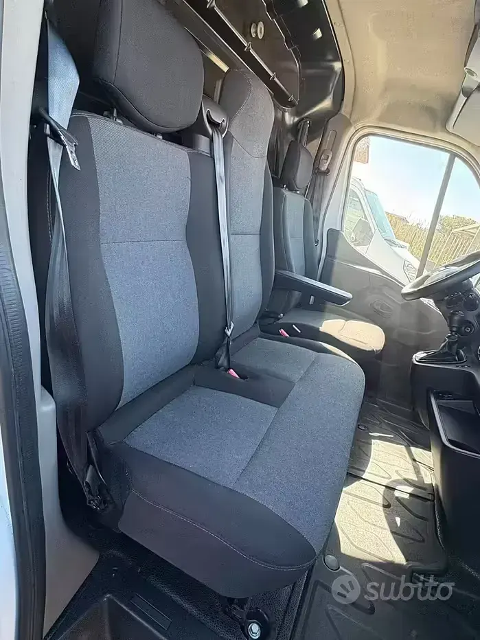 Usata Renault Master 150 CV (110 kW) 2022 Bianco Monovolume