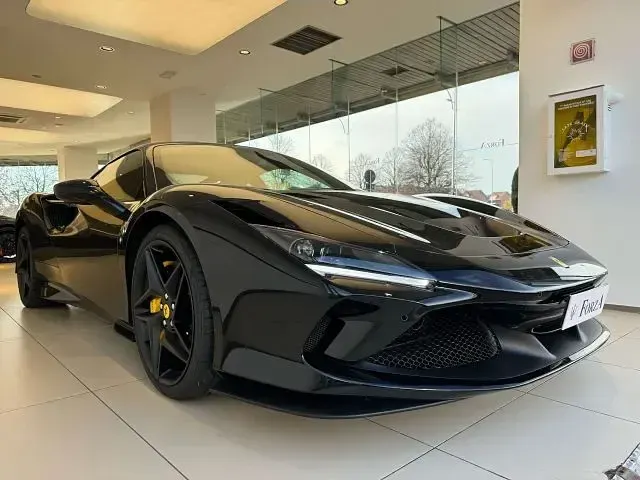 Usata Ferrari F8 721 CV (530 kW) 2022 Nero Coupé