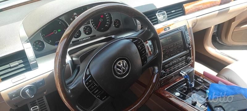 Usata VW Phaeton 245 CV (180 kW) 2014 Nero Berlina