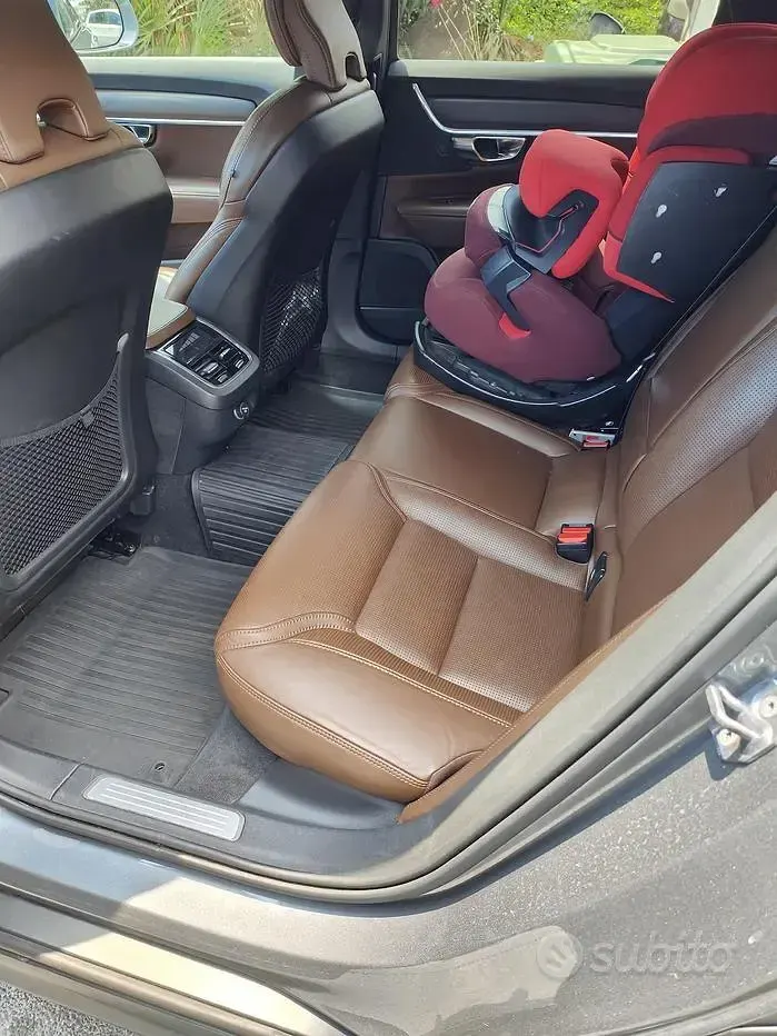 Usata Volvo V90 CC 2019 Grigio Station wagon