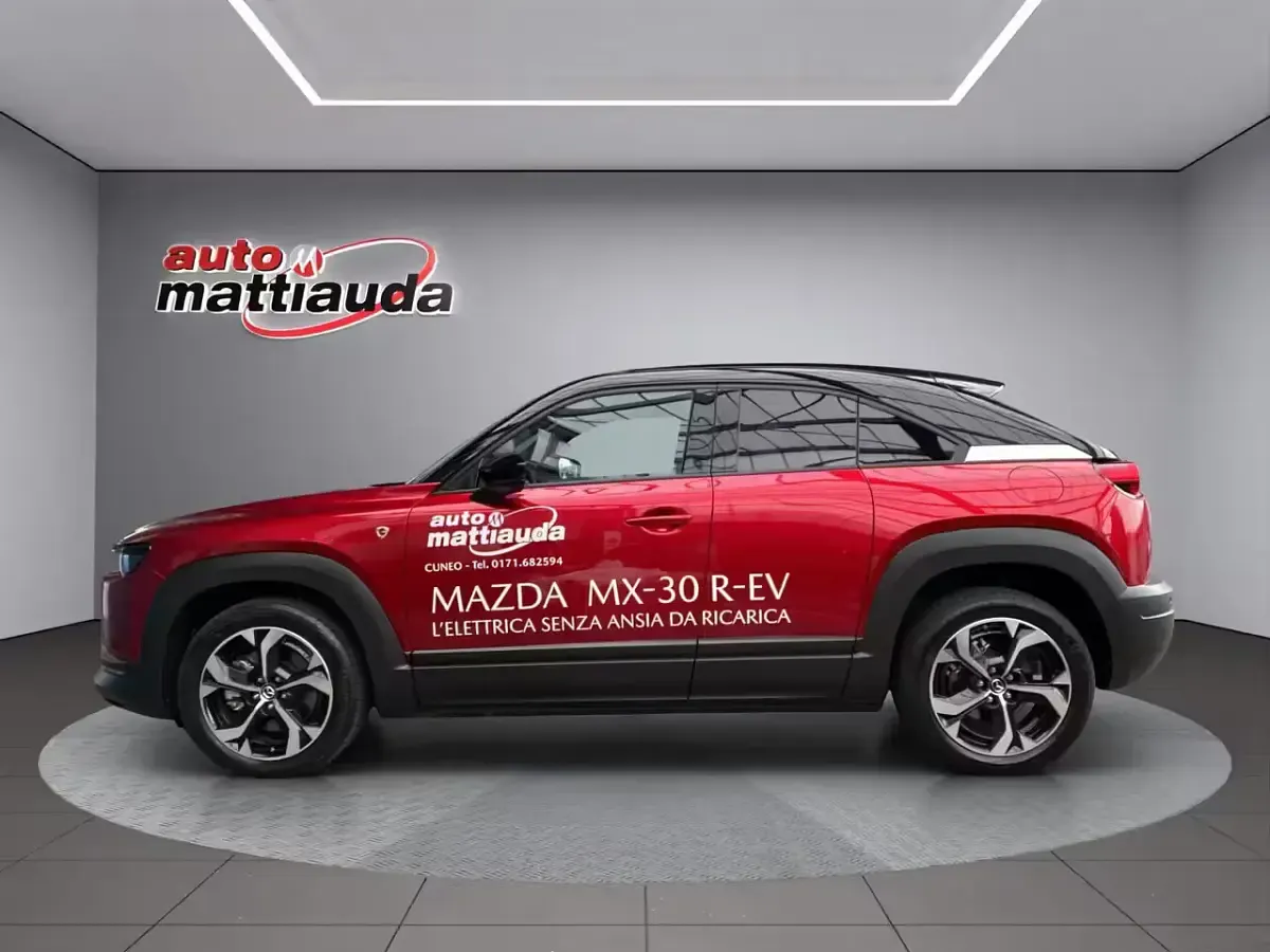 Usata Mazda MX30 Makoto 170 CV (125 kW) 2024 Soul red cristal SUV