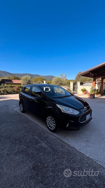 Usata 2017 Ford B-MAX Monovolume | 8499 € (Buon prezzo) - Immagine 1/4