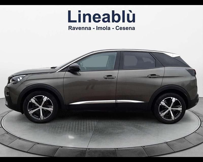 Usata Peugeot 3008 Allure 131 CV (96 kW) 2019 Verde SUV