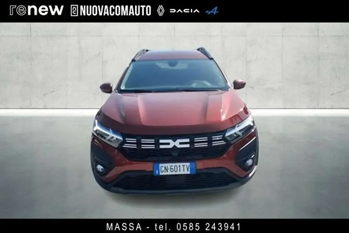 Usata Dacia Jogger Expression 101 CV (74 kW) 2023 Rosso dinamico Monovolume