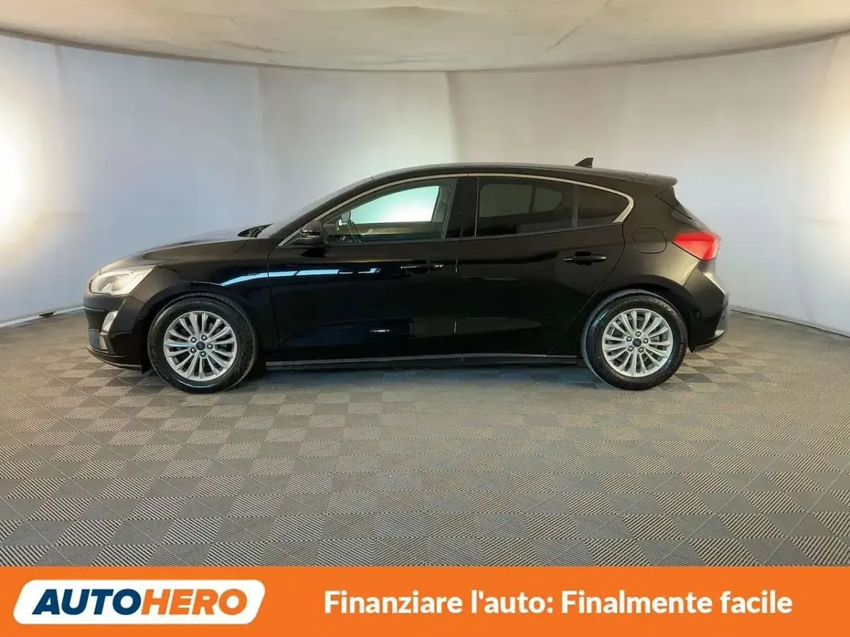 Usata Ford Focus Titanium 120 CV (88 kW) 2019 Nero Berlina