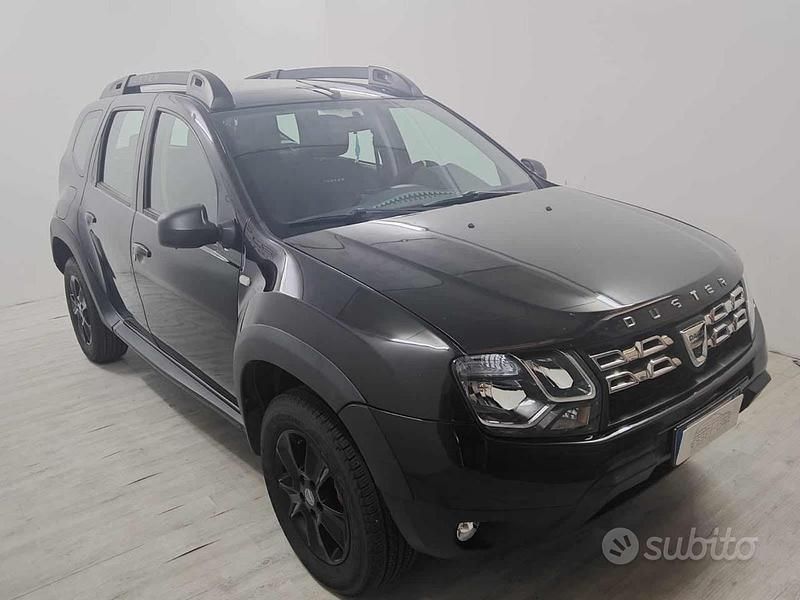 Usata Dacia Duster Lauréate 110 CV (80 kW) 2014 Nero SUV