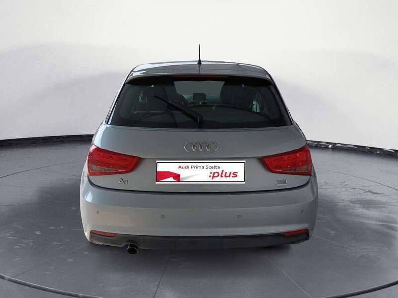 Usata Audi A1 Sportback Comfort 90 CV (66 kW) 2015 Argento Utilitaria