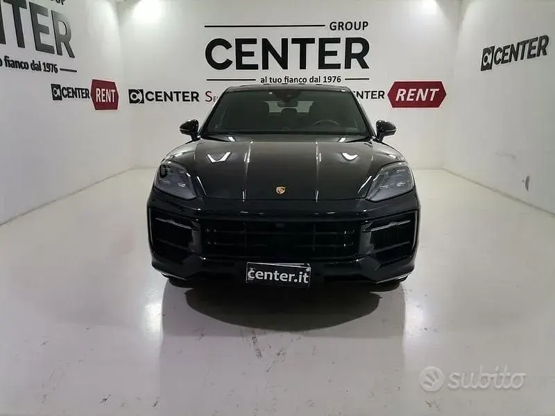 Usata Porsche Cayenne 475 CV (349 kW) 2023 Nero SUV