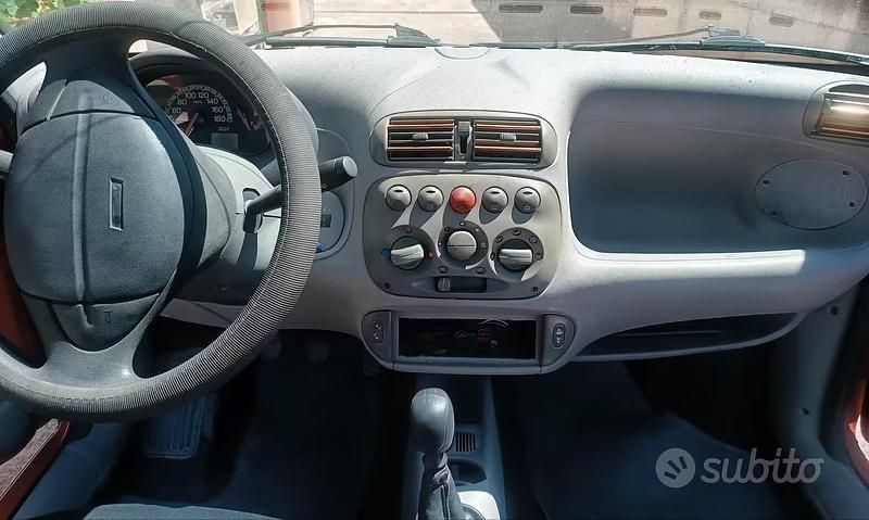 Usata Fiat Seicento 54 CV (39 kW) 2004 Rosso Utilitaria