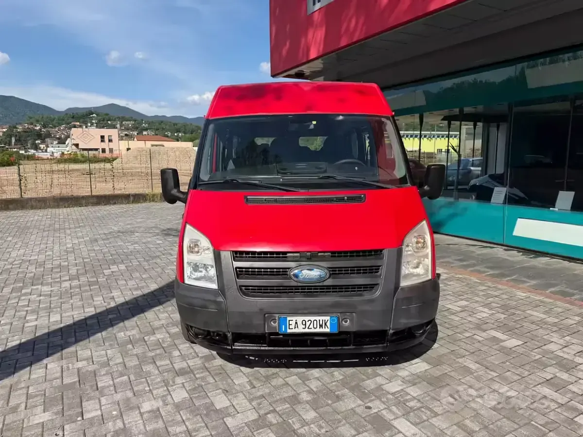 Occasion Ford Transit 116 ch (85 kW) 2010 Rouge Monospace