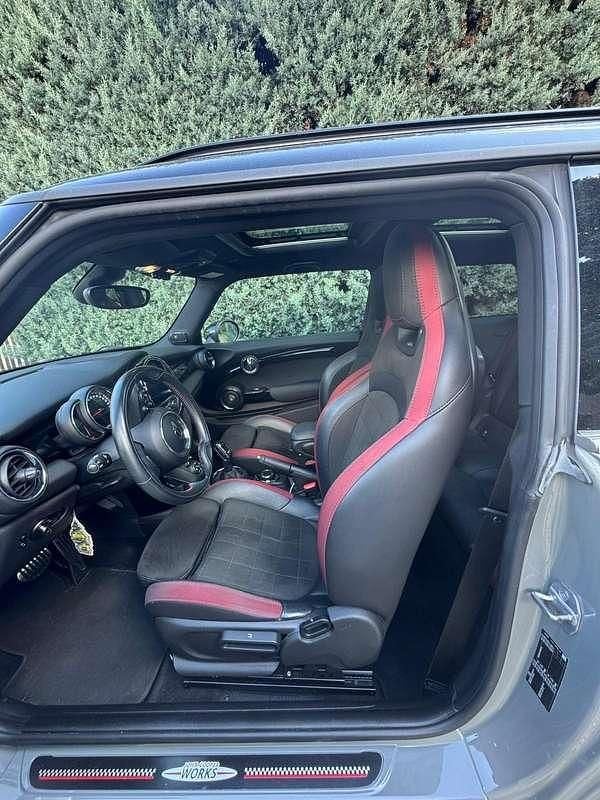 Usata Mini John Cooper Works Essential 231 CV (169 kW) 2023 Utilitaria