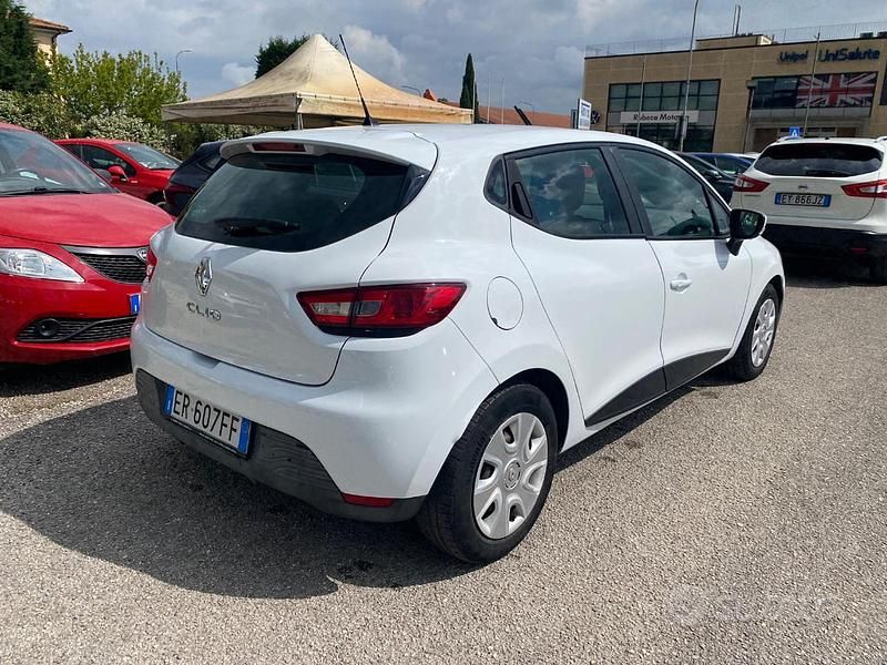 Usata Renault Clio IV 75 CV (55 kW) 2013 Bianco Berlina