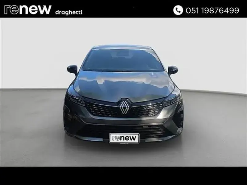 Usado Renault Clio V Techno 90 CV (66 kW) 2025 Gris Utilitario
