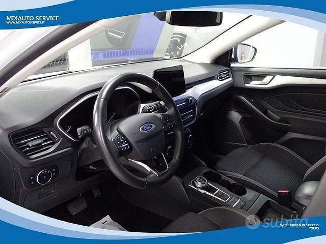 Usata Ford Focus Cool & Connect 120 CV (88 kW) 2019 Bianco pastello Station wagon