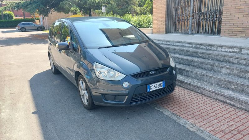 Usata Ford S-MAX S 131 CV (96 kW) 2008 Verde Monovolume