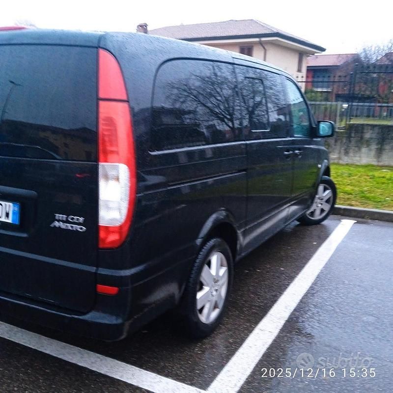 Usata Mercedes Vito 116 CV (85 kW) 2010 Nero Furgone